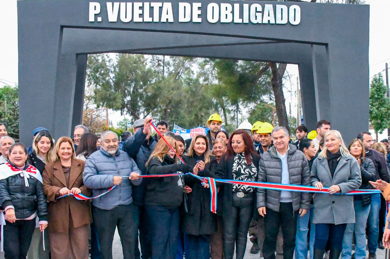 Inauguraron la puesta en valor del paseo Vuelta de Obligado en el barrio Almirante Brown